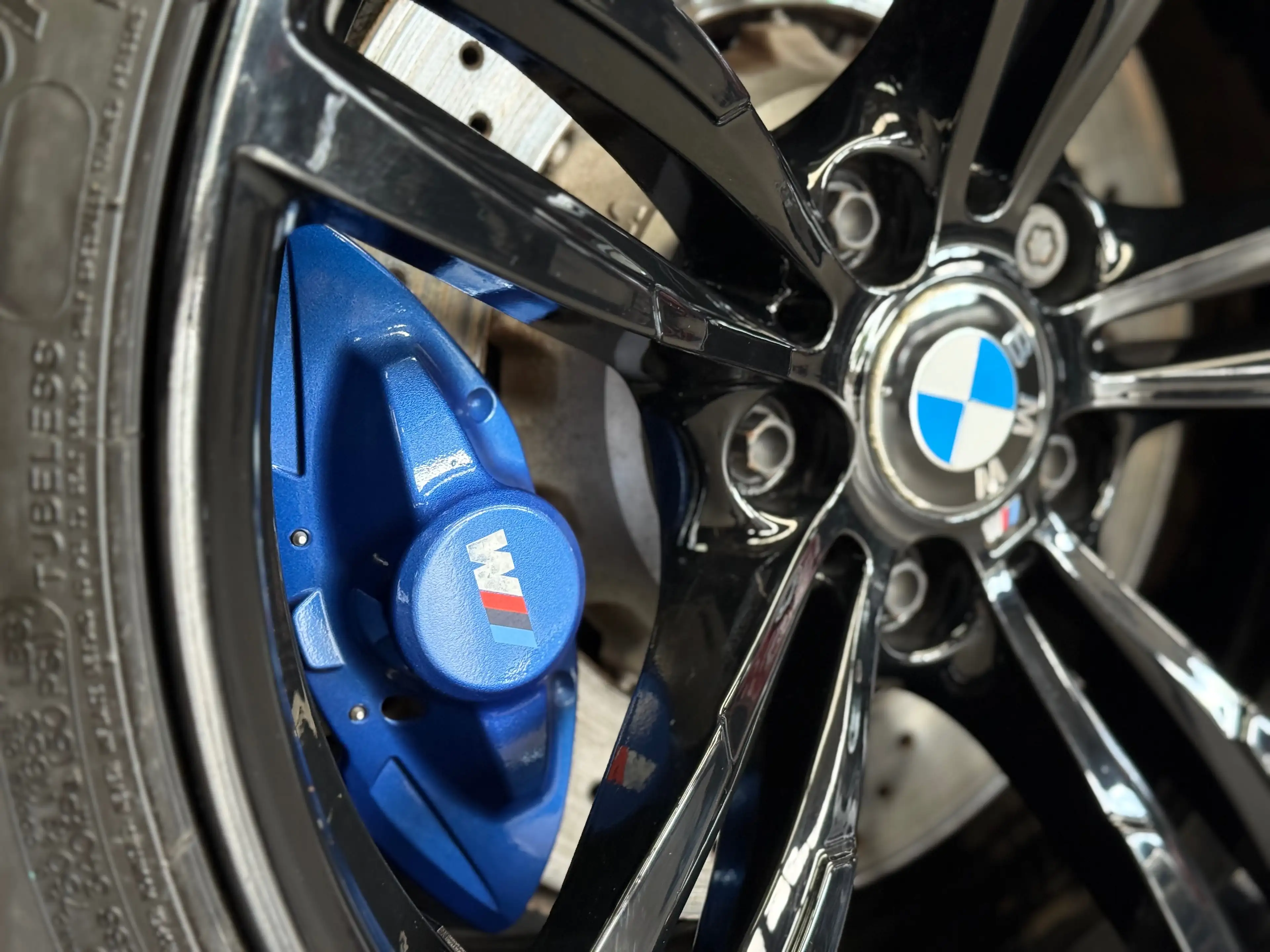 BMW M2 Coupé 3.0 M2 DKG — photo 12
