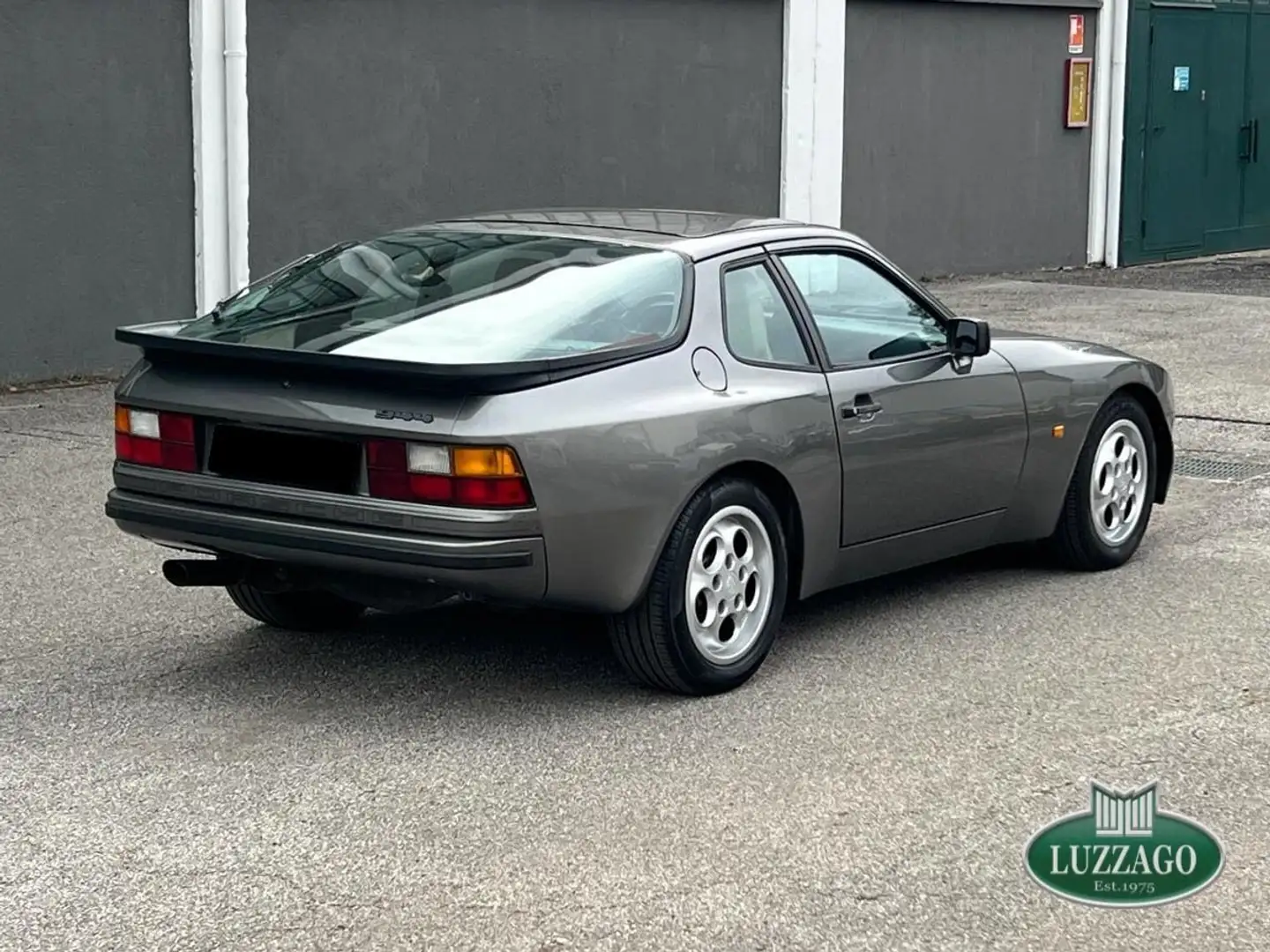 Porsche 944 2.5 S1 5 Marce Gris - 2