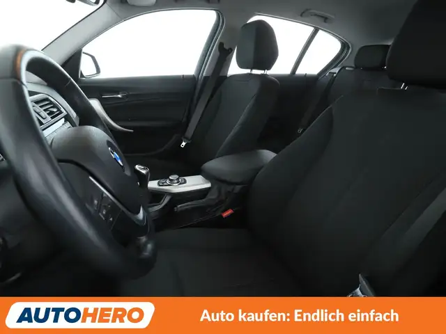 BMW 1 Series view 10