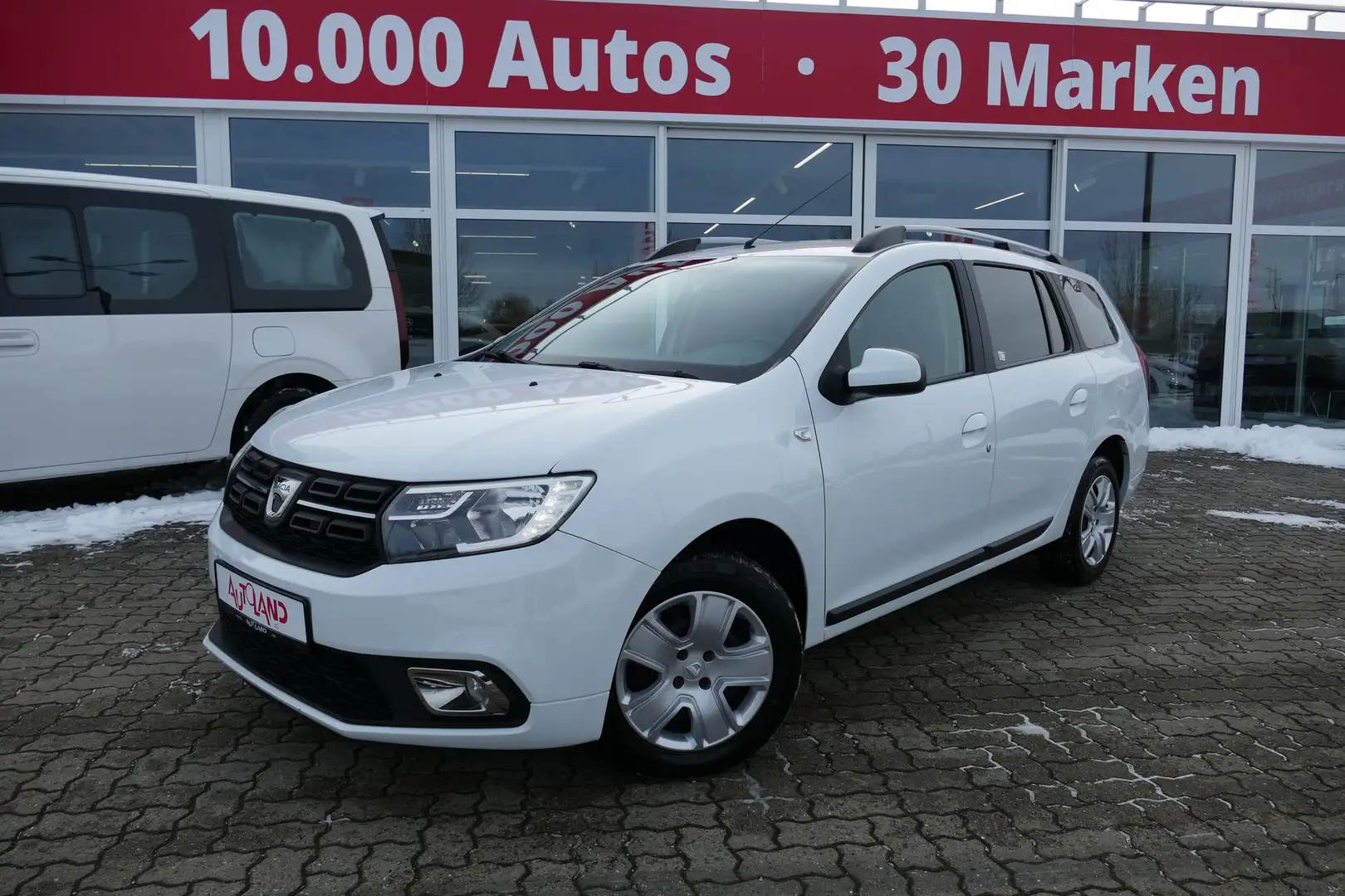 Dacia Logan Navi Kamera AHK Klima PDC USB AUX Tempomat Weiß - 2