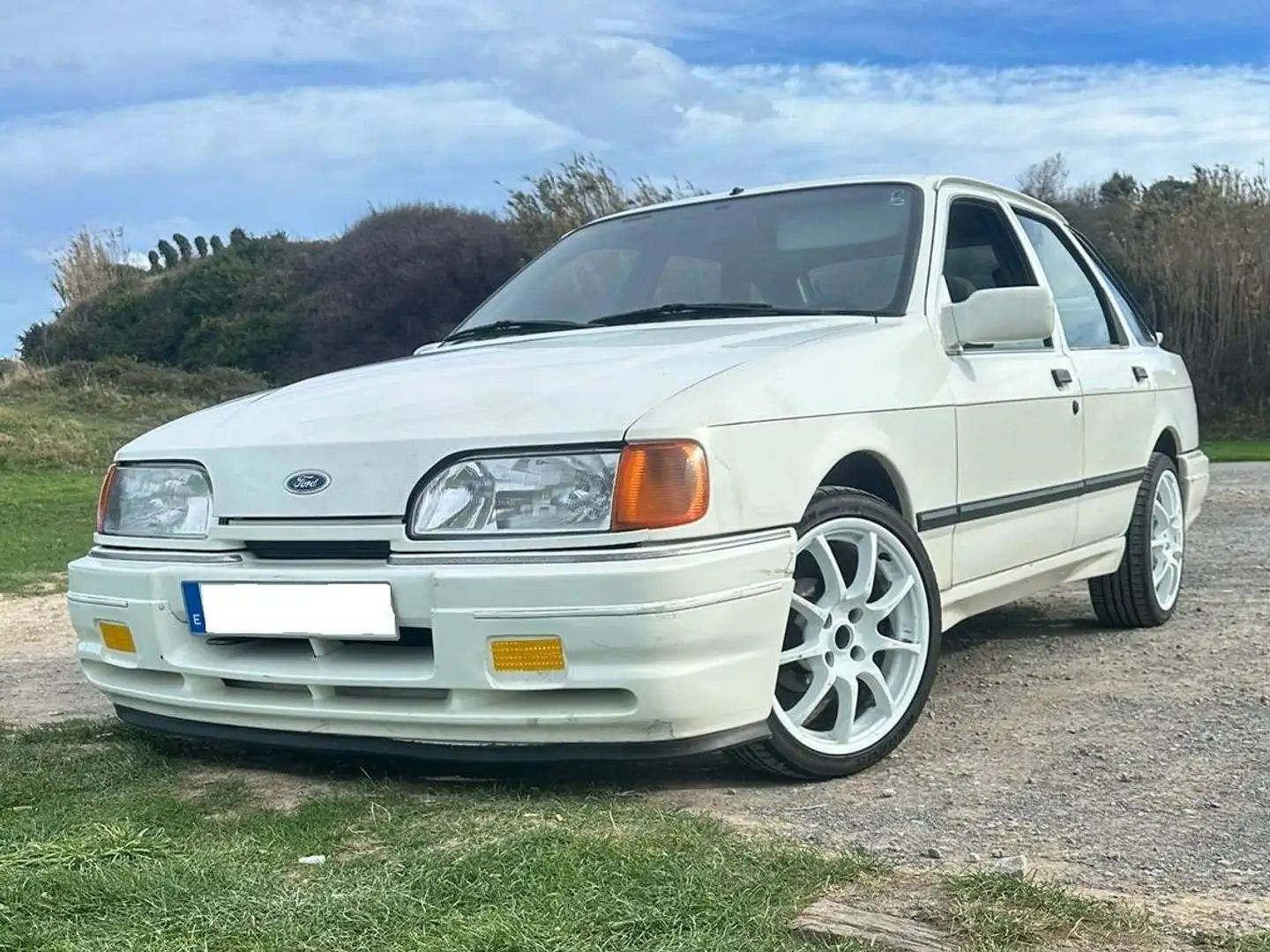 Ford Sierra Sierra Familiar 2.0i White - 1
