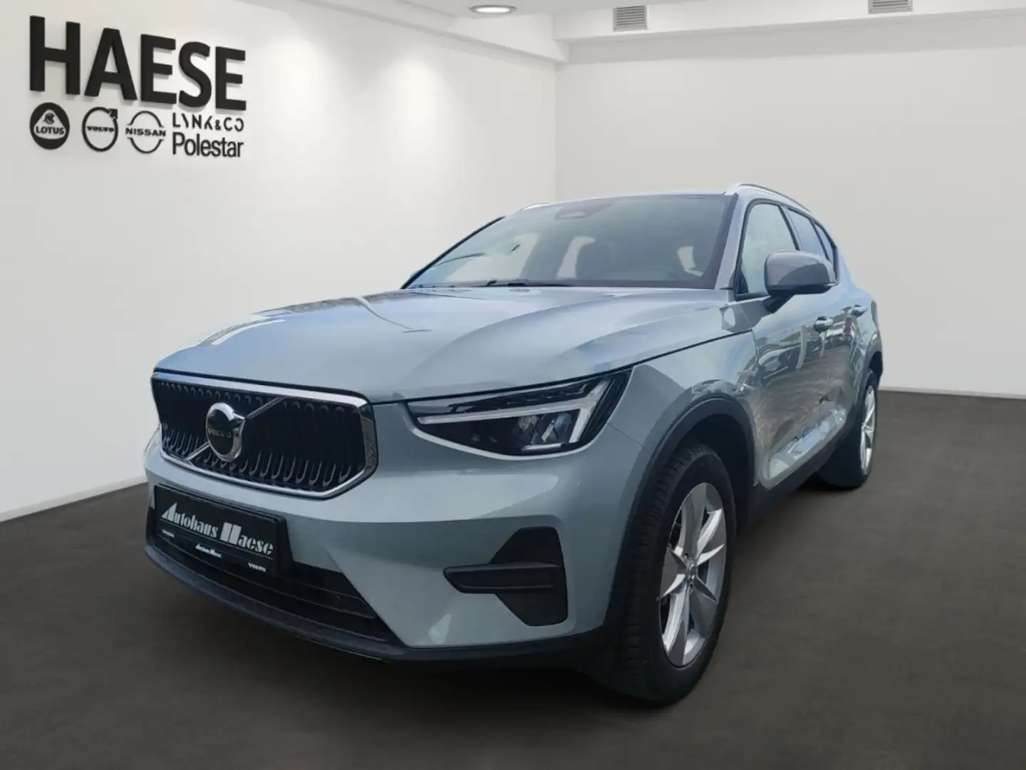 Volvo XC40 Core B3 EU6d Navi digitales Cockpit Soundsystem LE Grau - 1