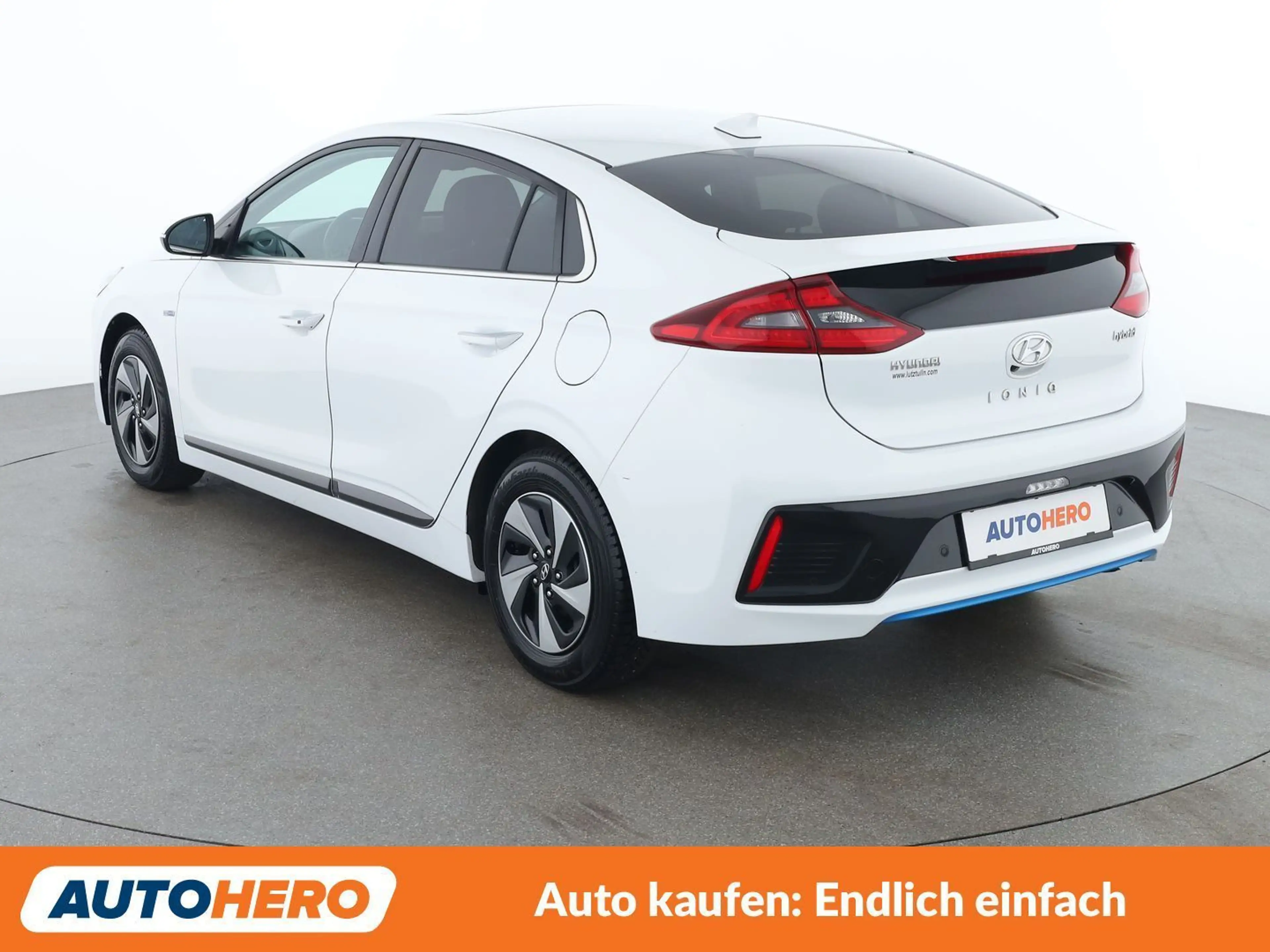 Hyundai IONIQ 1.6 Hybrid LEVEL 6 — photo 4