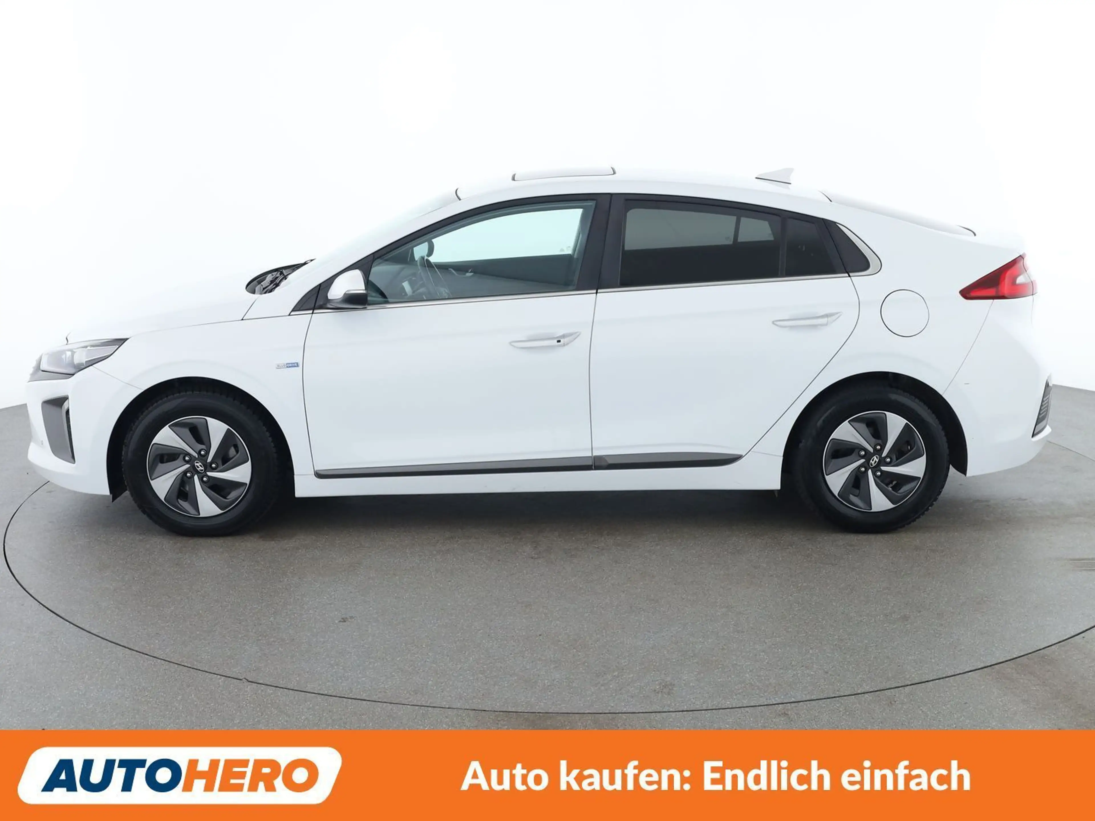 Hyundai IONIQ 1.6 Hybrid LEVEL 6 — photo 3