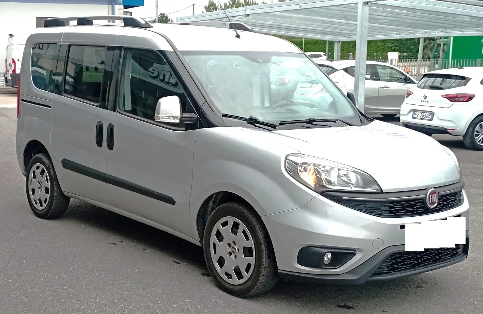 Fiat Doblo 1.4  95cv SX Gris - 1