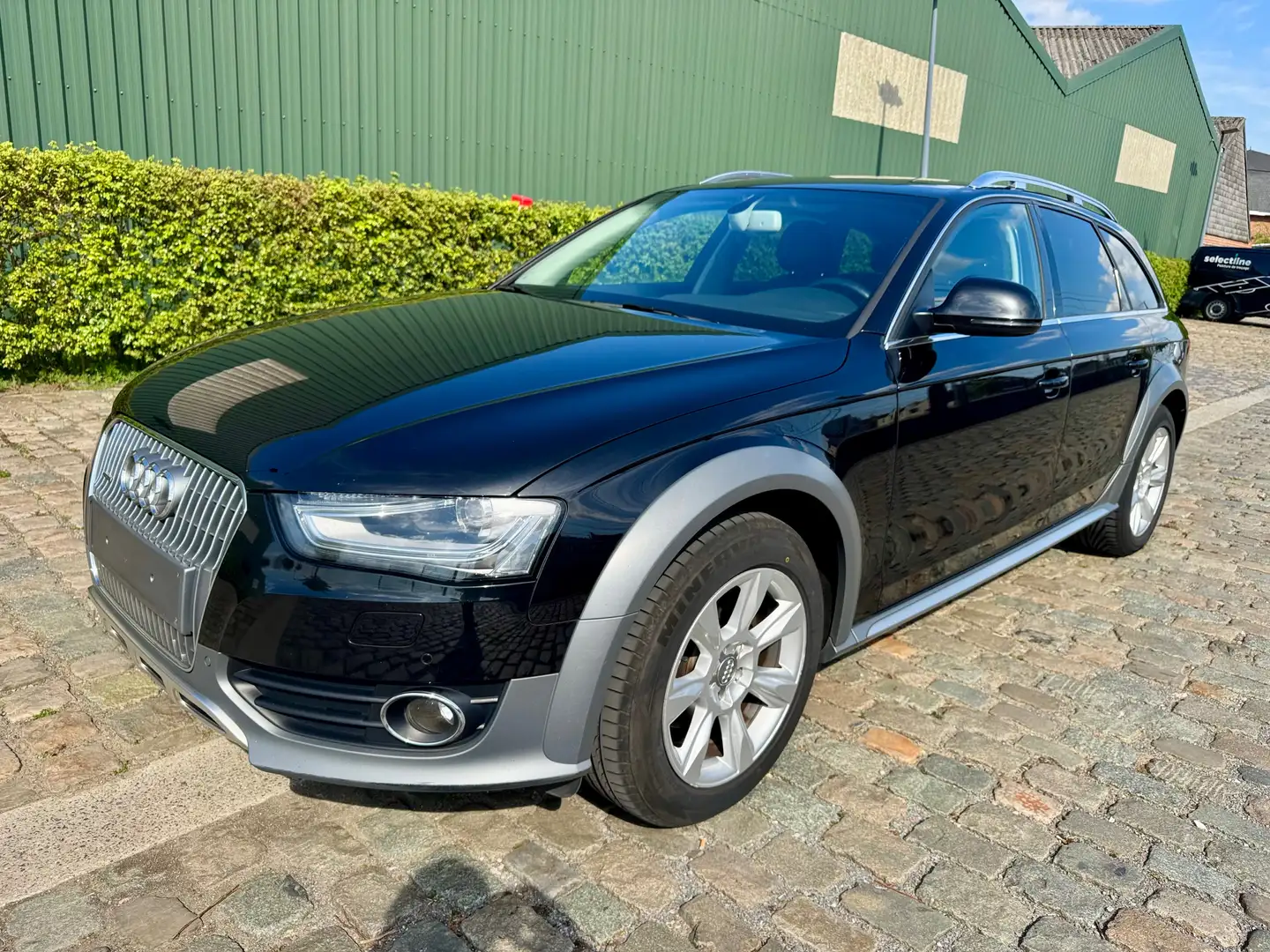 Audi A4 allroad 2.0 TDI Quattro S tronic 164.000 Km Cuir Xénon Noir - 2