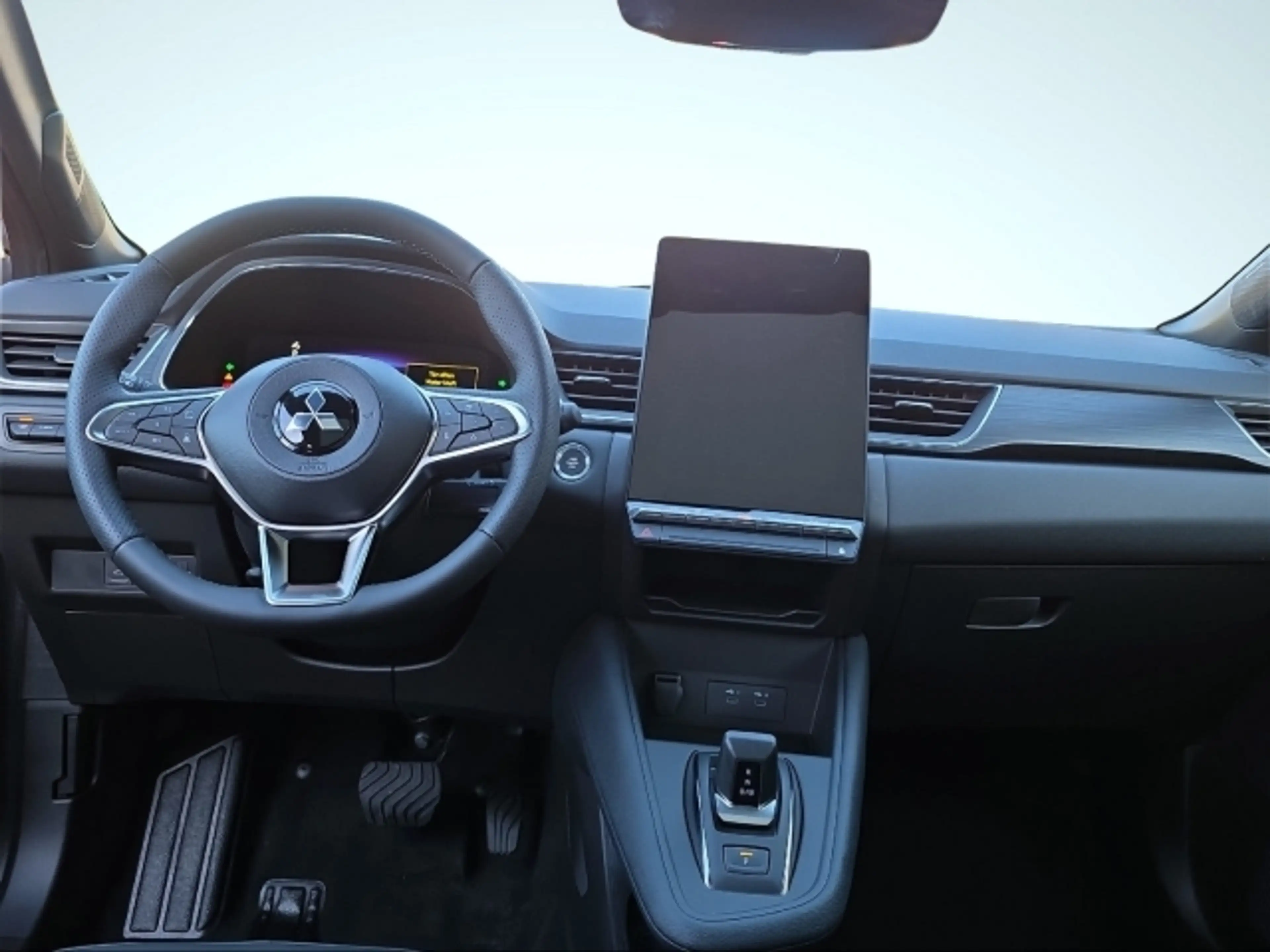 Mitsubishi Grandis 1,8 l Intro Edition HEV AT SHZ LED PDC Keyless Spu — photo 6