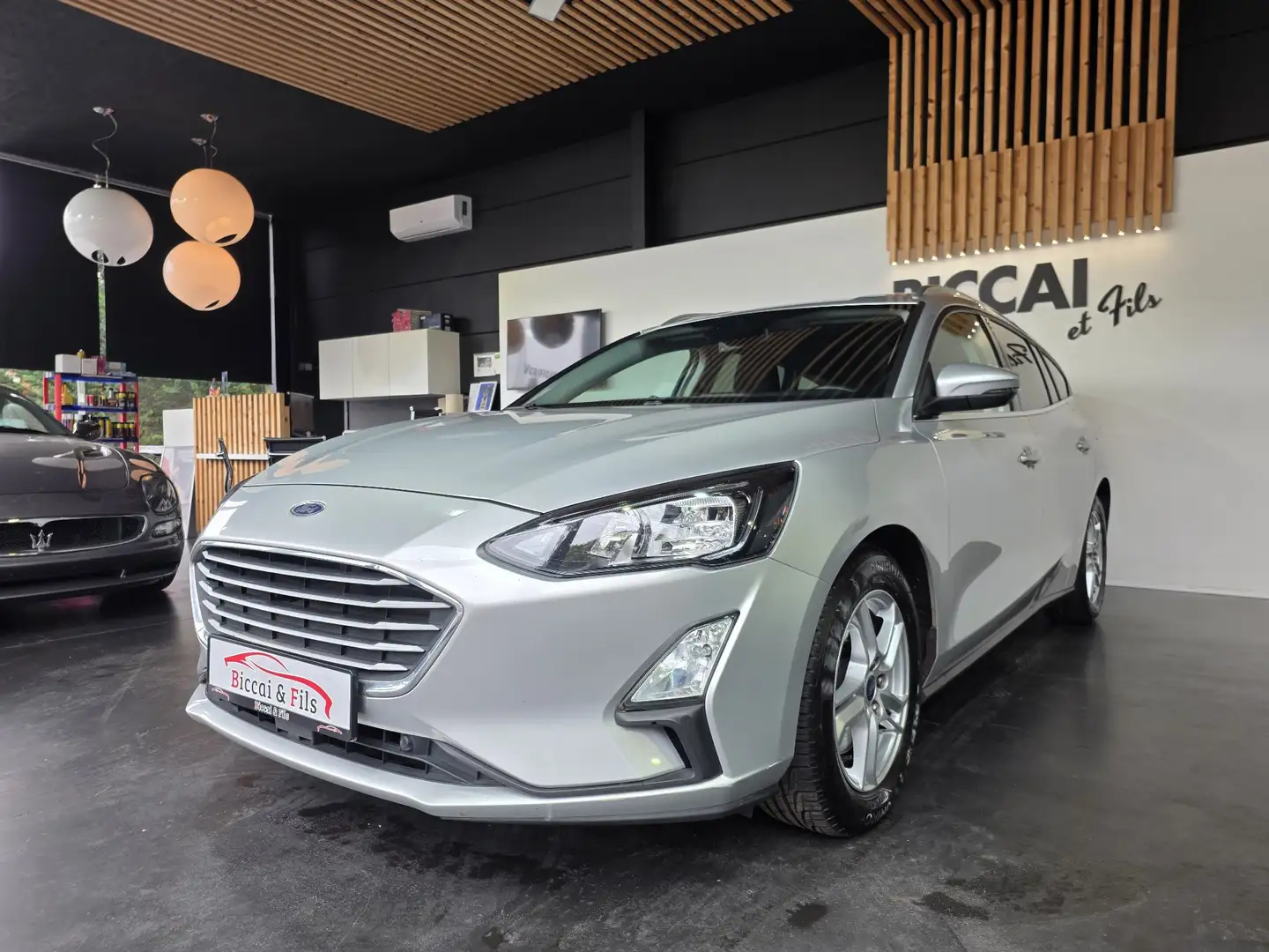 Ford Focus Focus 1.0 EcoBoost MHEV Connected (EU6d) Argent - 1