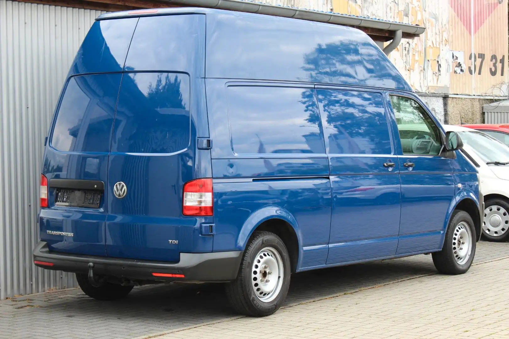 Volkswagen T5 Transporter Kasten Hochdach lang+Klima+1.Hand Blau - 2