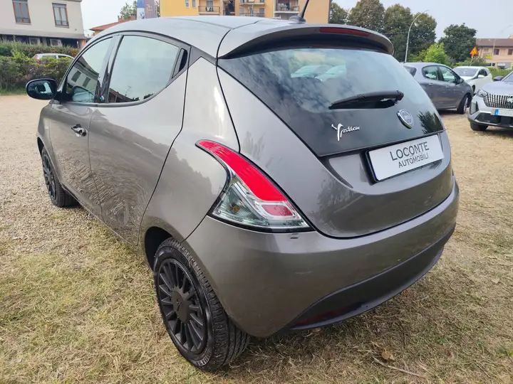 Lancia Ypsilon 1.2 Elefantino Blu s — foto 5