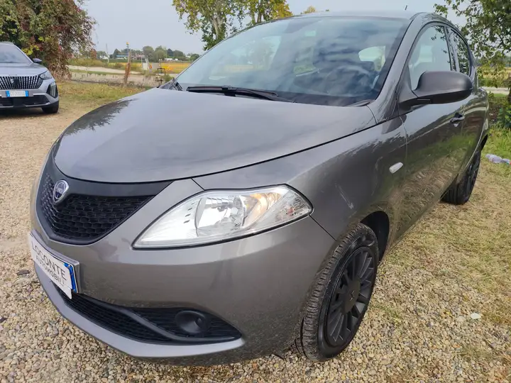 Lancia Ypsilon 1.2 Elefantino Blu s — foto 4