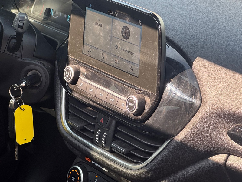 Ford Fiesta 1.5 TDCi Titanium Panoramadach — photo 14
