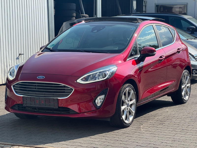 Ford Fiesta 1.5 TDCi Titanium Panoramadach — photo 2