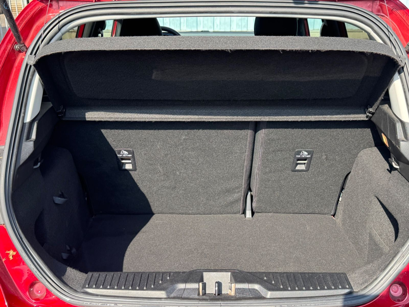Ford Fiesta 1.5 TDCi Titanium Panoramadach — photo 9