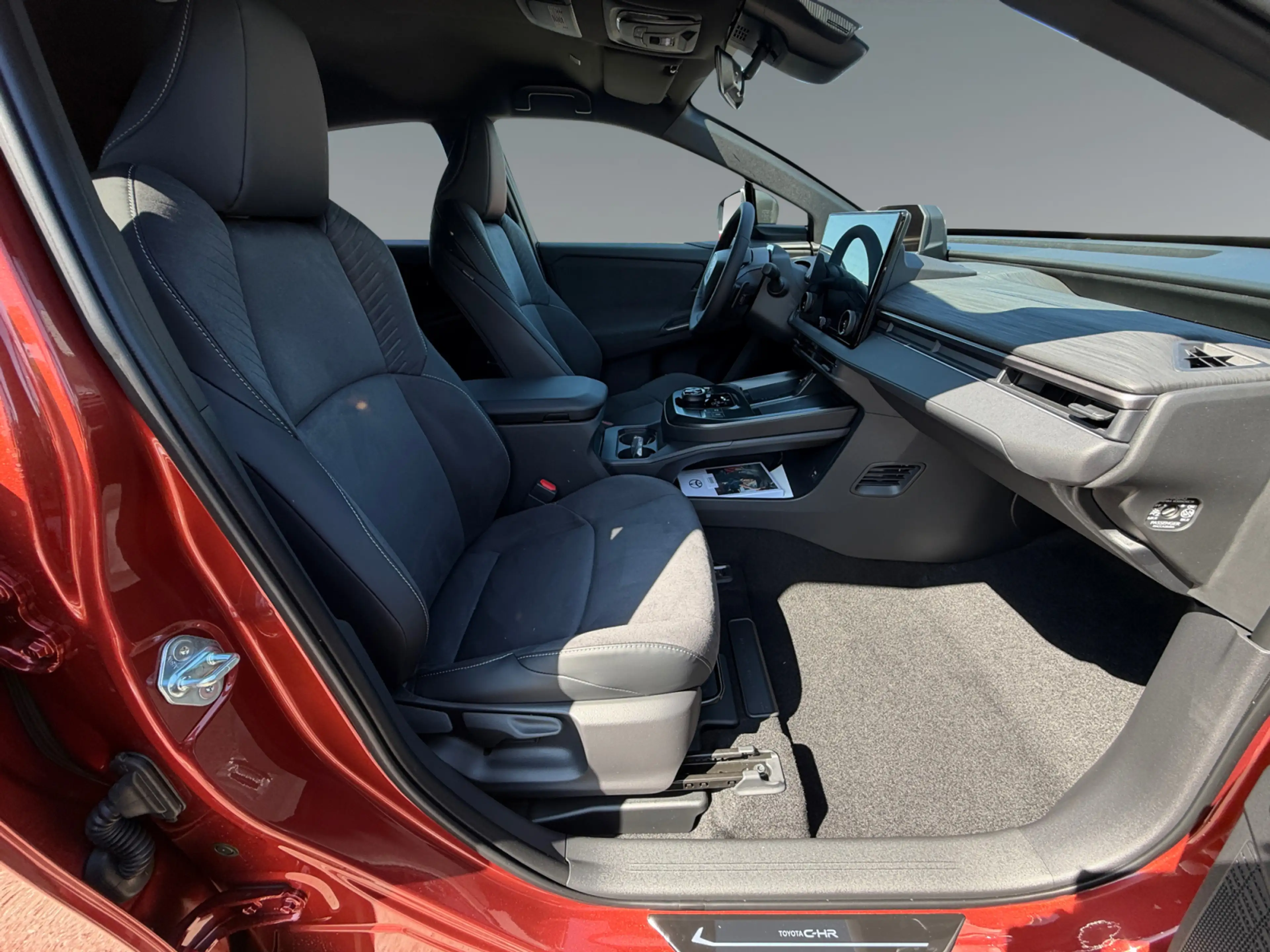 Toyota C-HR+ Toyota C-HR+ 5-Türer Lounge Elektromotor / 77 kWh — photo 12