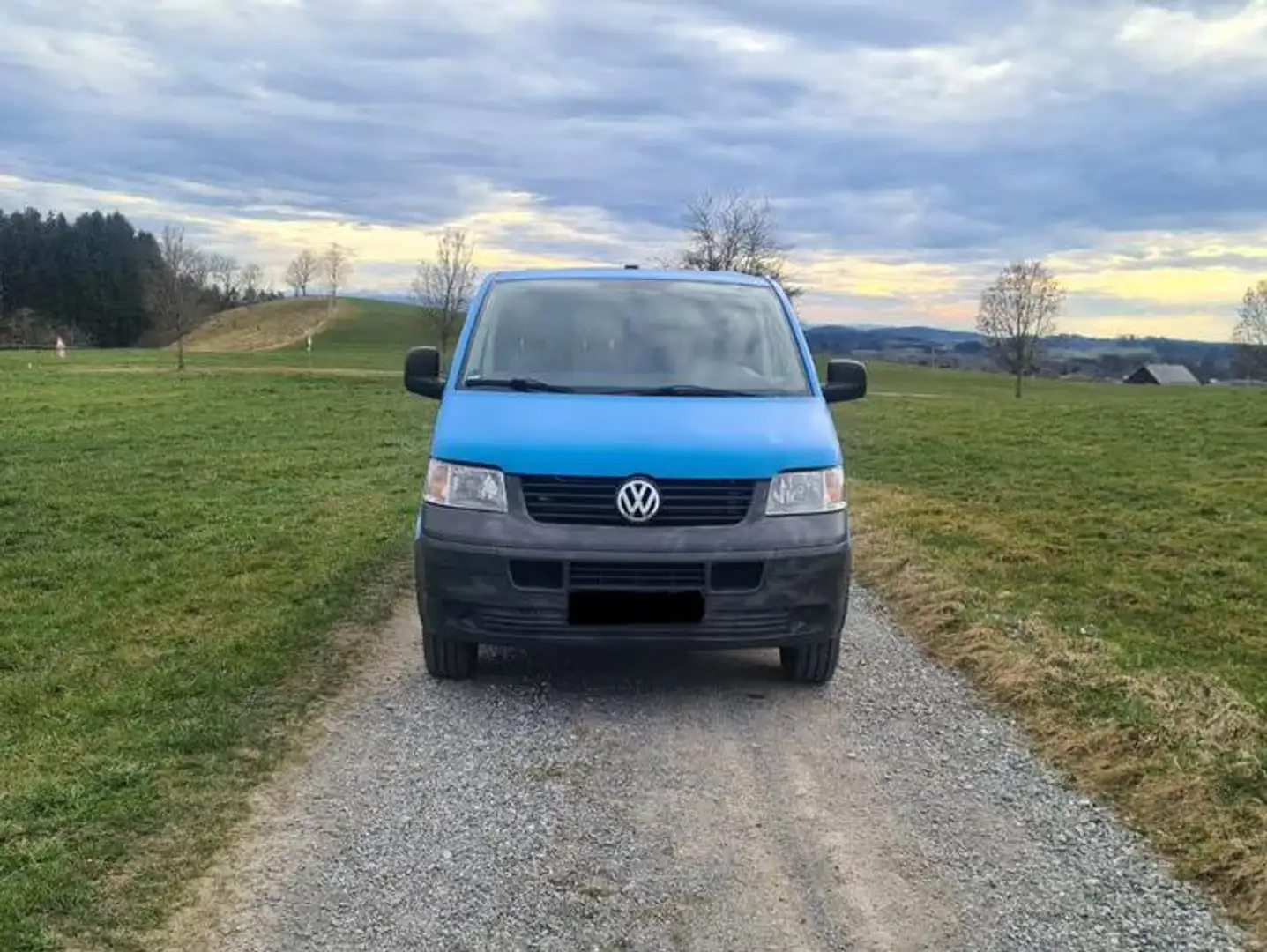 Volkswagen T5 Transporter Blau - 1