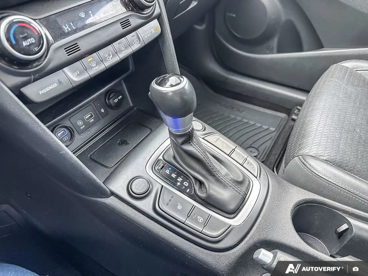 Hyundai KONA снимка Hyundai KONA