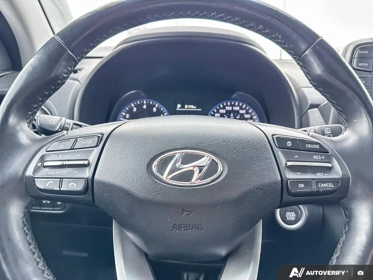 Hyundai KONA снимка Hyundai KONA