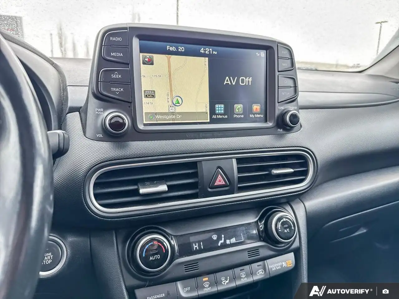Hyundai KONA снимка Hyundai KONA