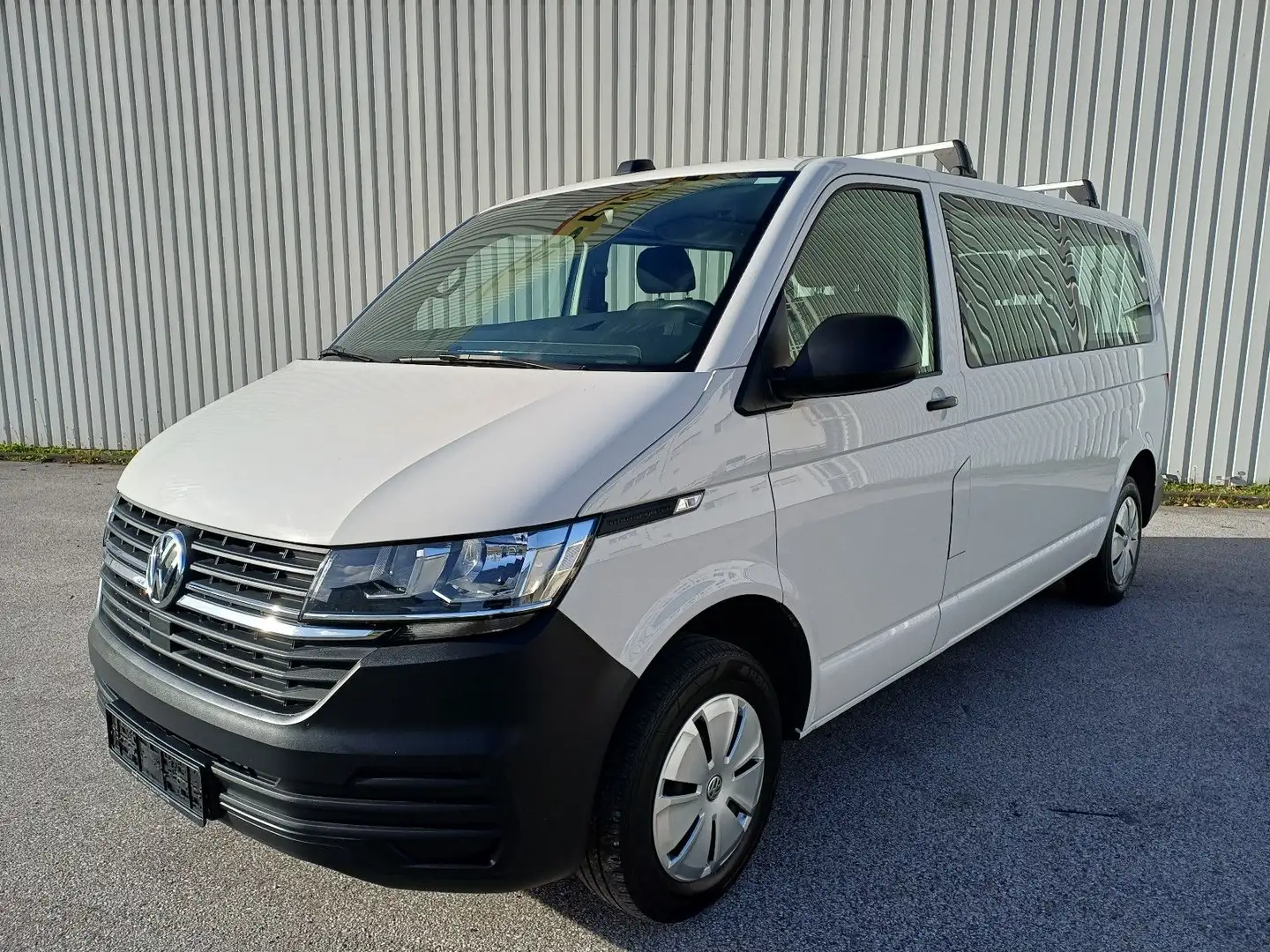 Volkswagen T6 Kombi T6.1 Transporter Kombi lang FWD 8-Sitzer/Navi/1H Weiß - 1