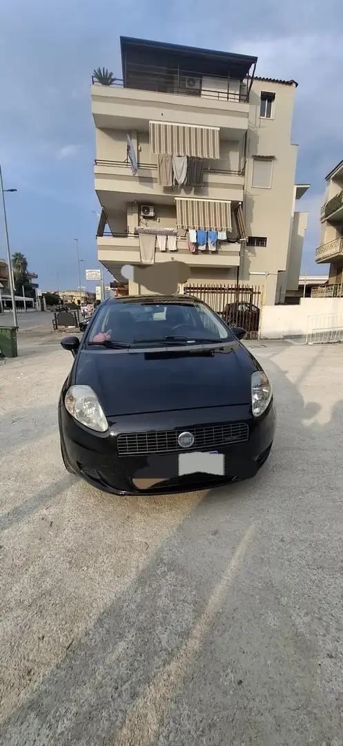 Fiat Grande Punto 3p 1.3 mjt 16v Dynamic 75cv - 2