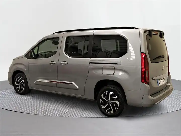 Toyota ProAce City 2025, foto 2