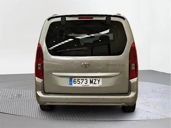 Toyota ProAce City 2025, foto 4