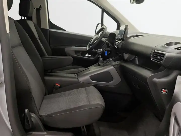 Toyota ProAce City 2025, foto 6