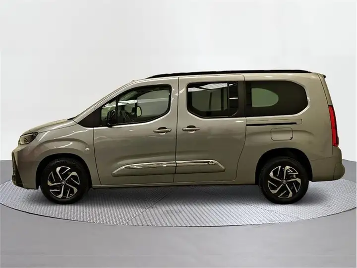Toyota ProAce City 2025, foto 3
