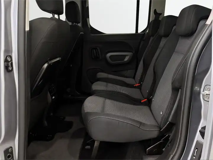 Toyota ProAce City 2025, foto 11