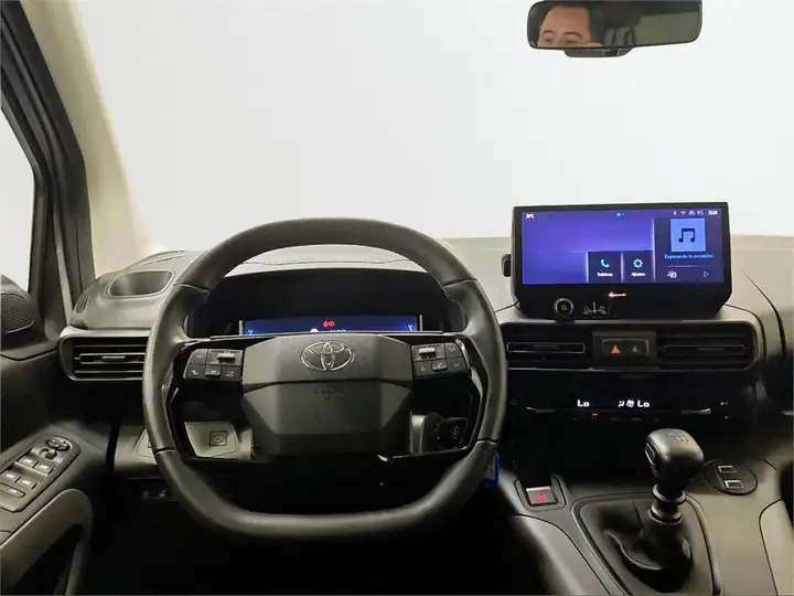 Toyota ProAce City 2025, foto 9