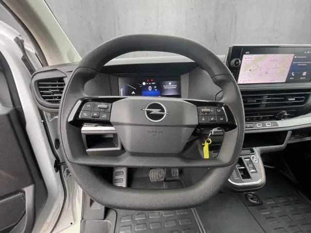 Opel Vivaro view 9