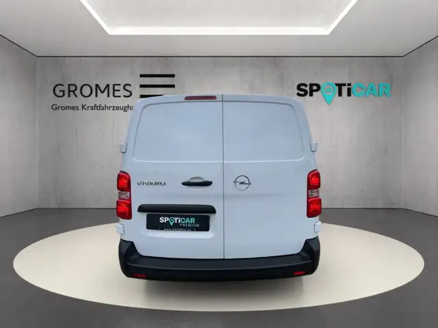 Opel Vivaro view 4