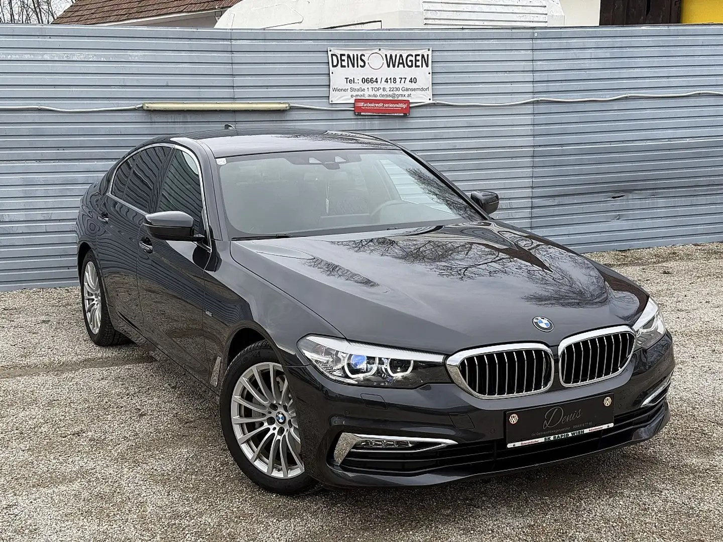 BMW 530 d xDrive Aut. Luxury Line 1. Besitz Grau - 1