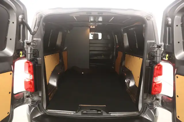 Citroen Jumpy view 3