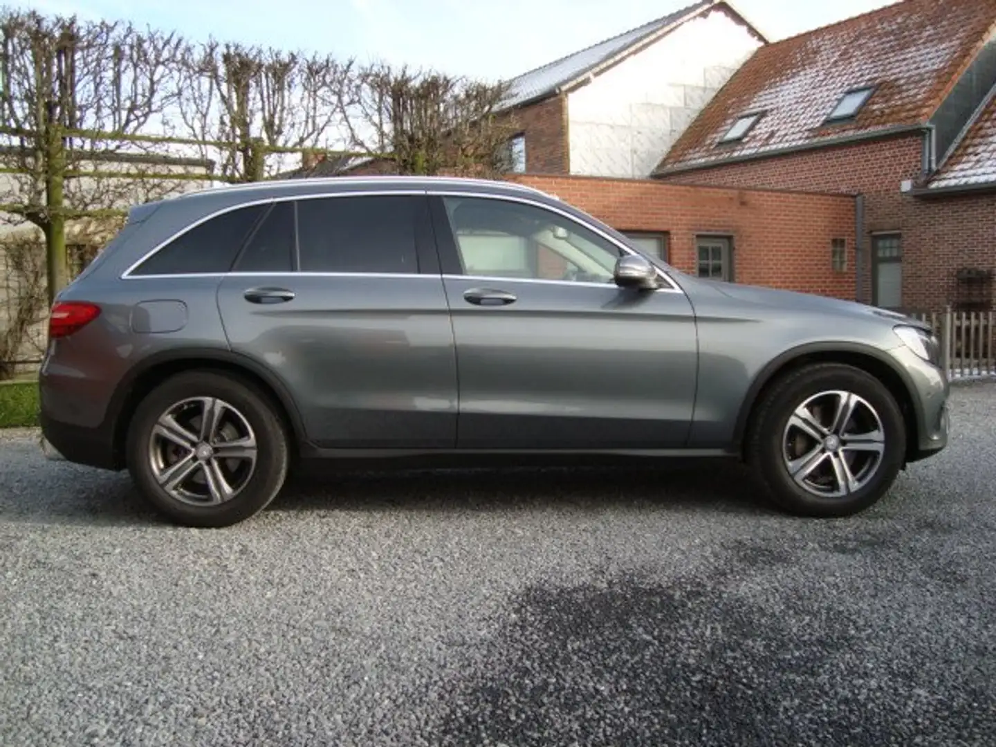 Mercedes-Benz GLC 220 d 4-Matic Navi/Leder/El. Trekhaak/LED/Camera Grijs - 2