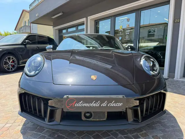 Porsche 911 view 2