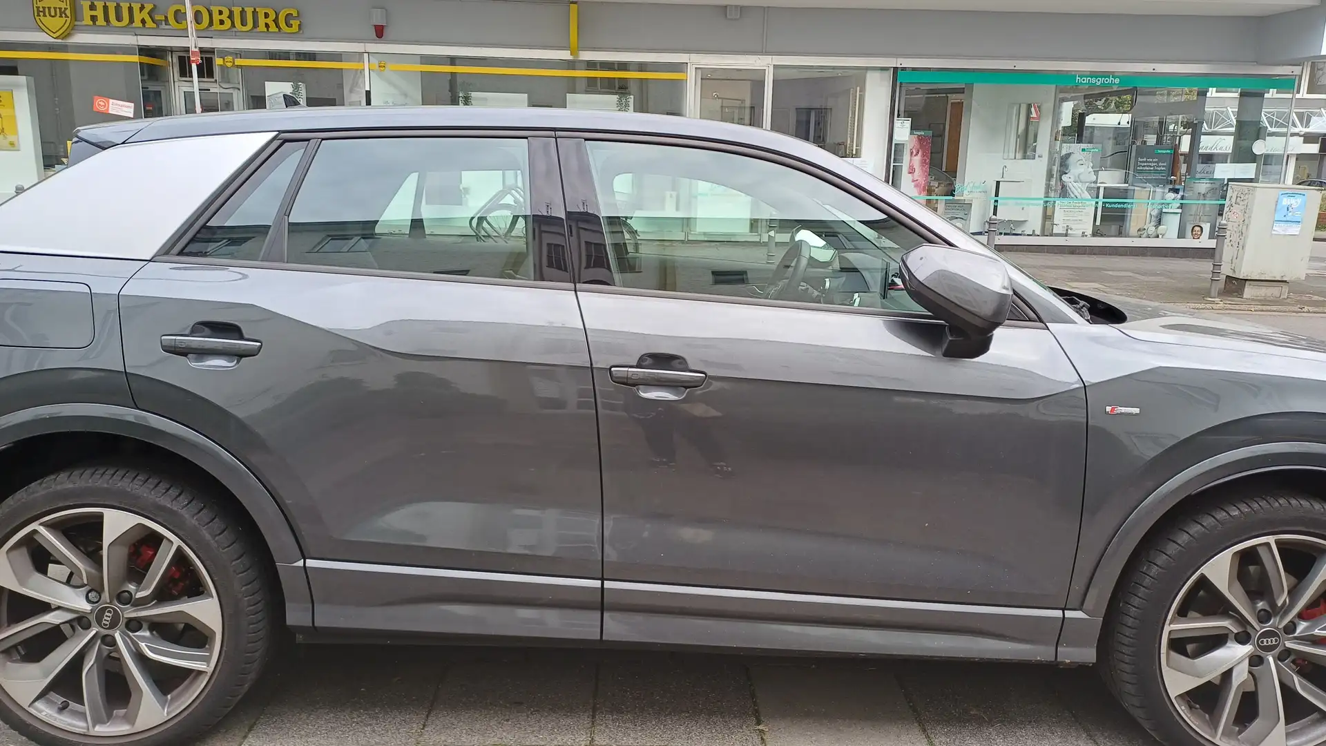 Audi Q2 Q2 30 TFSI S tronic design Silber - 2