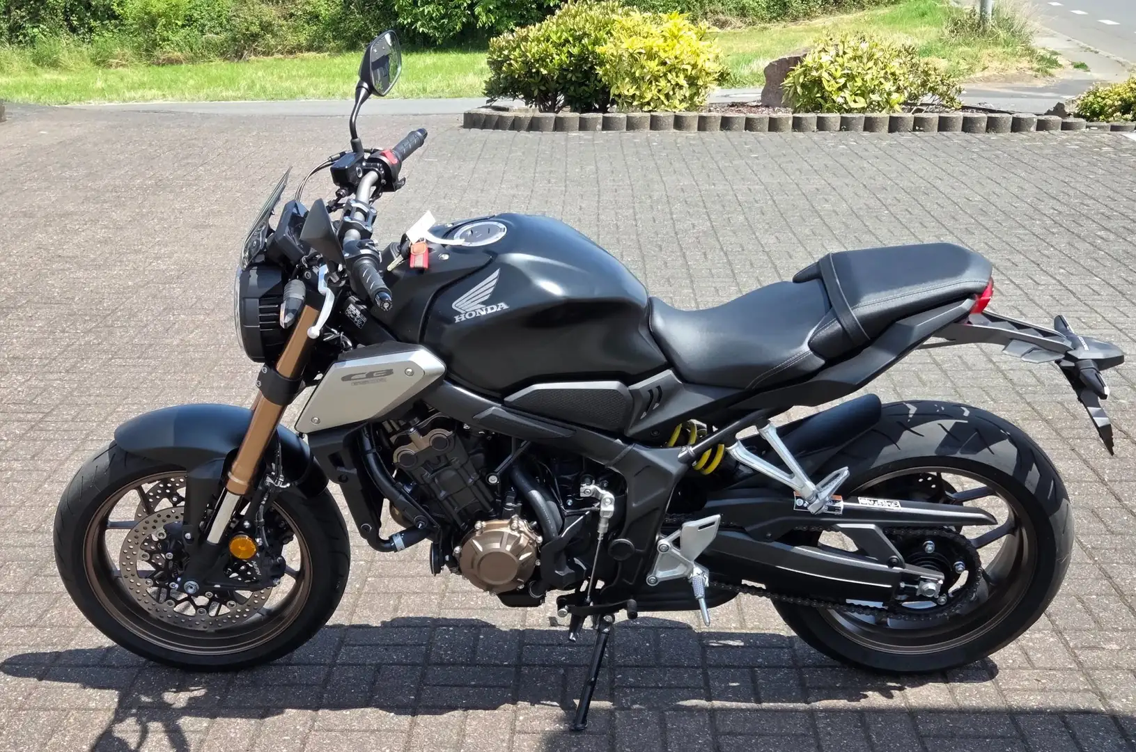 Honda CB 650 R*1.Hd.*scheckheftgepflegt* Schwarz - 2