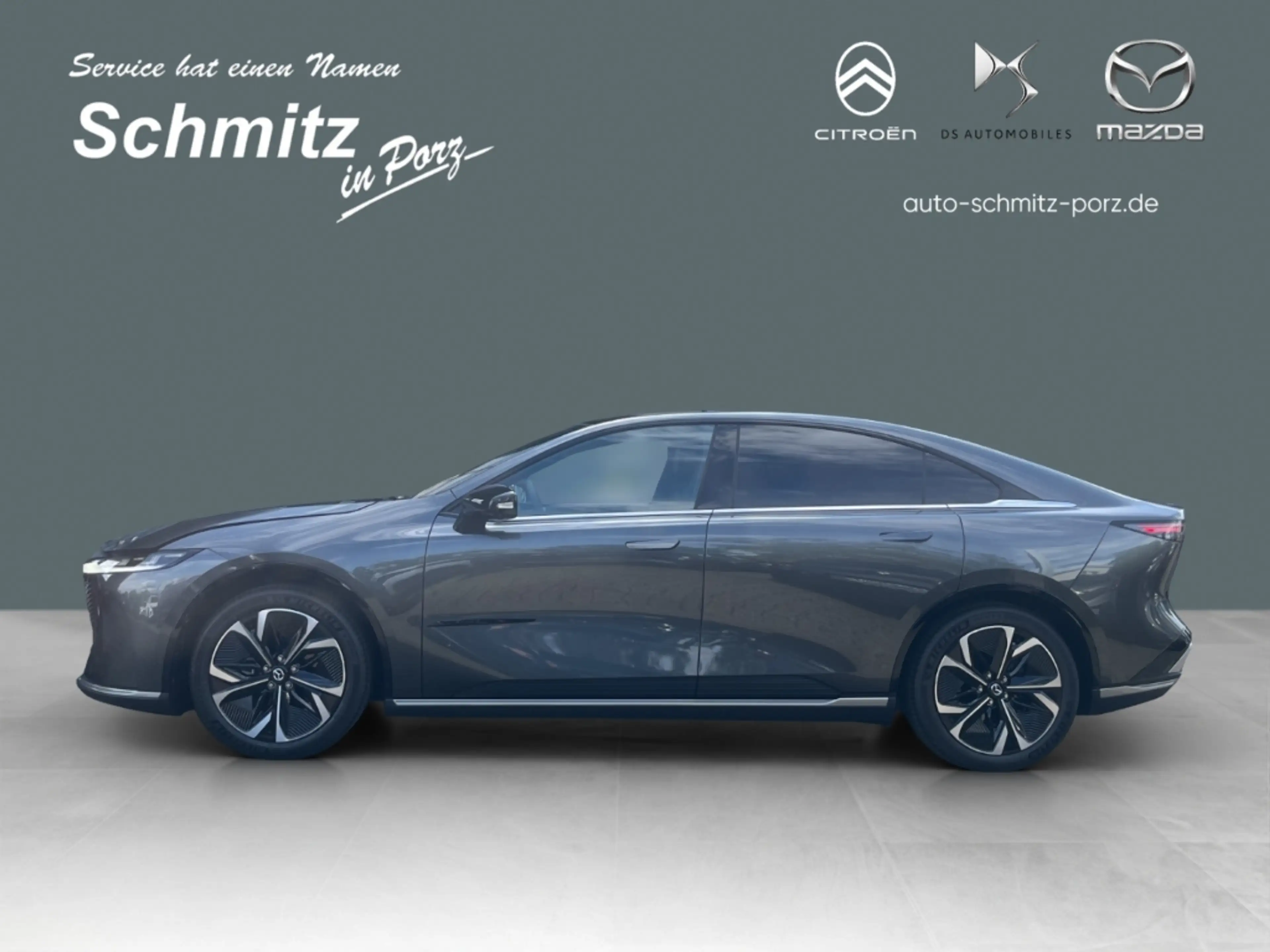 Mazda 6 Takumi HUD Panorama Digitales Cockpit Soundsystem — photo 2