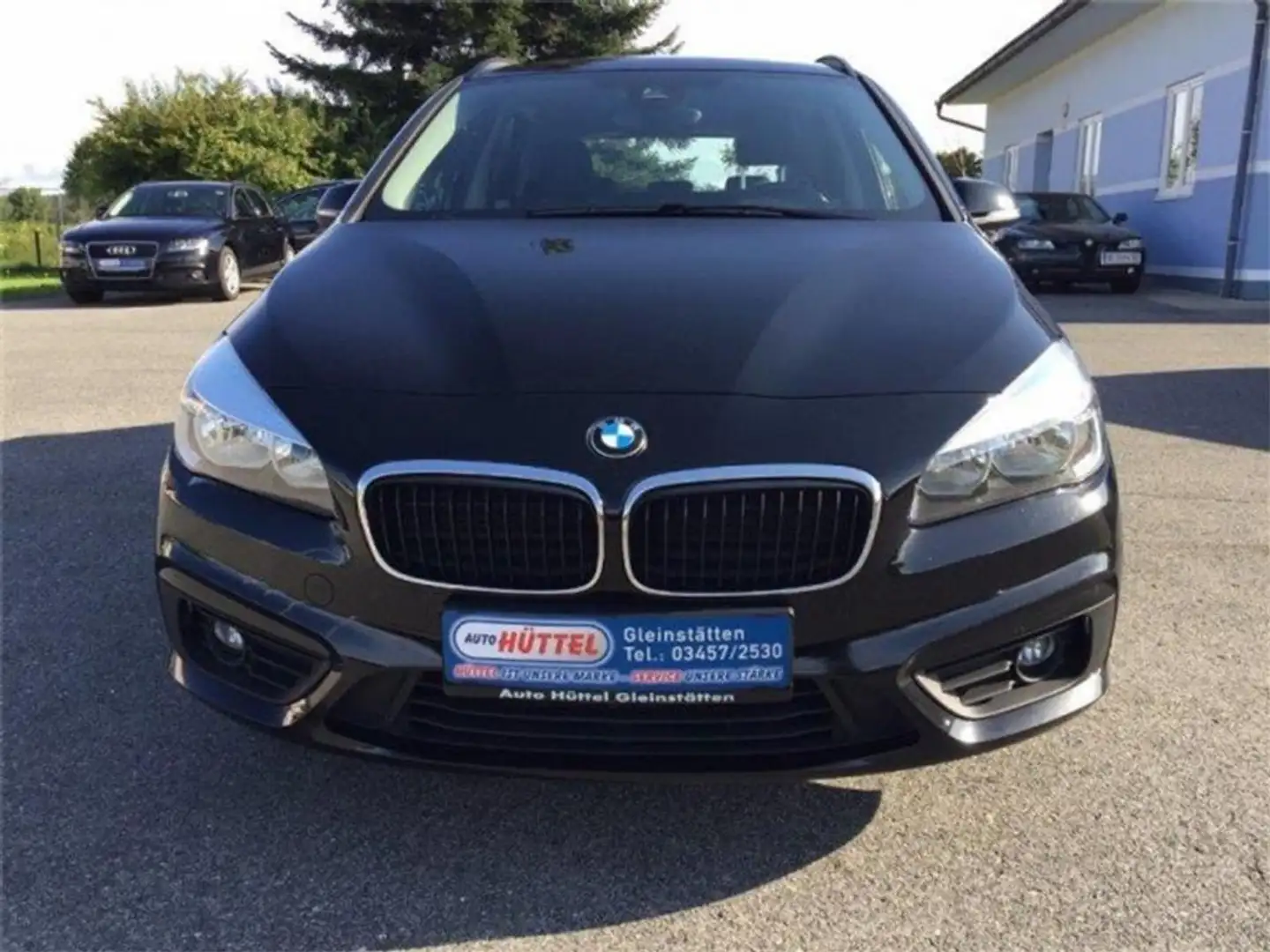 BMW 214 d Active Tourer Schwarz - 2