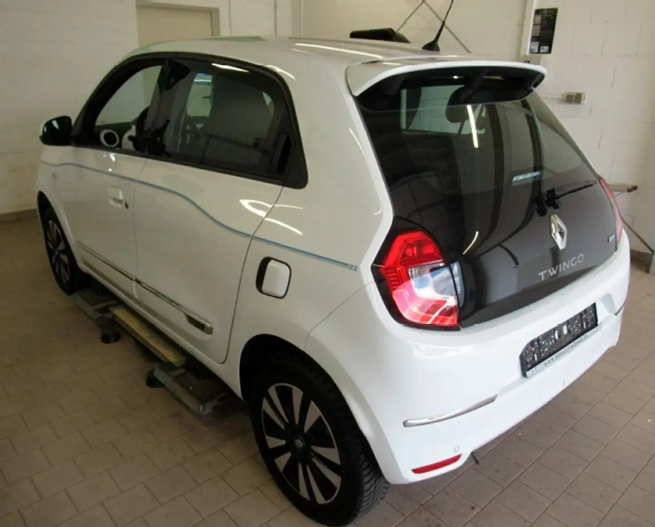 Renault Twingo E-TECH Techno Klimaautomatik*Rückfahrcam Weiß - 2