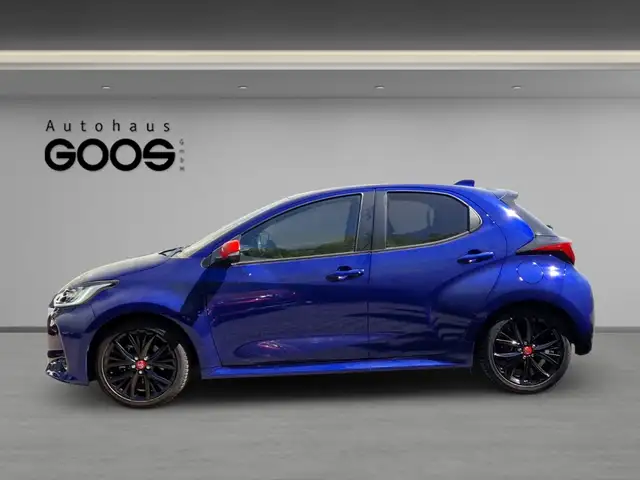 Toyota Yaris view 2