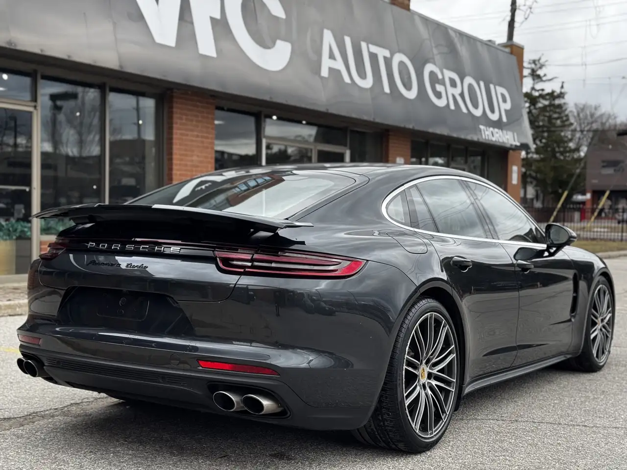 Porsche Panamera снимка Porsche Panamera