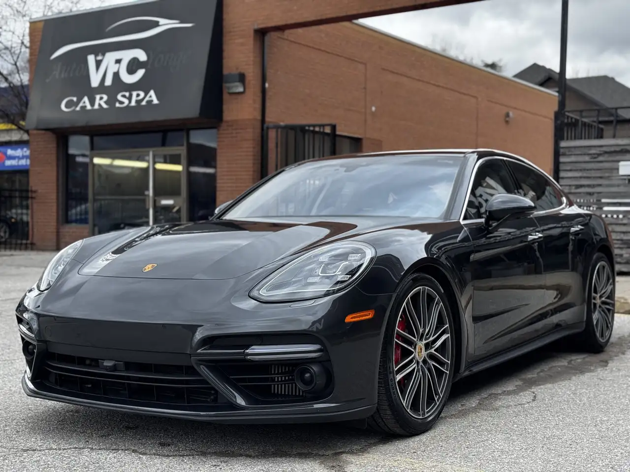 Porsche Panamera снимка Porsche Panamera