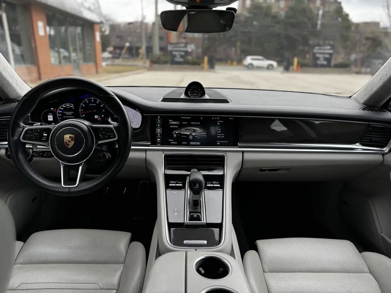 Porsche Panamera снимка Porsche Panamera