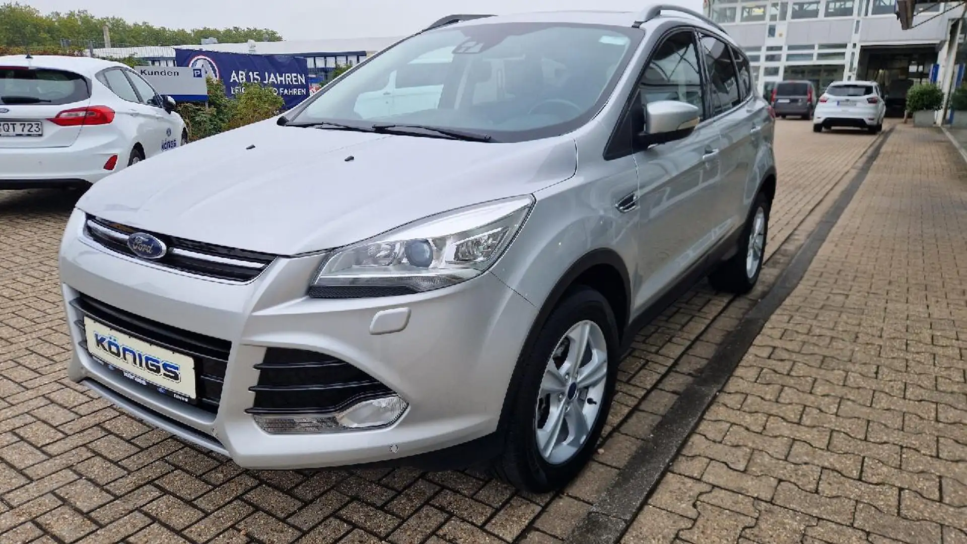 Ford Kuga Titanium Silber - 1