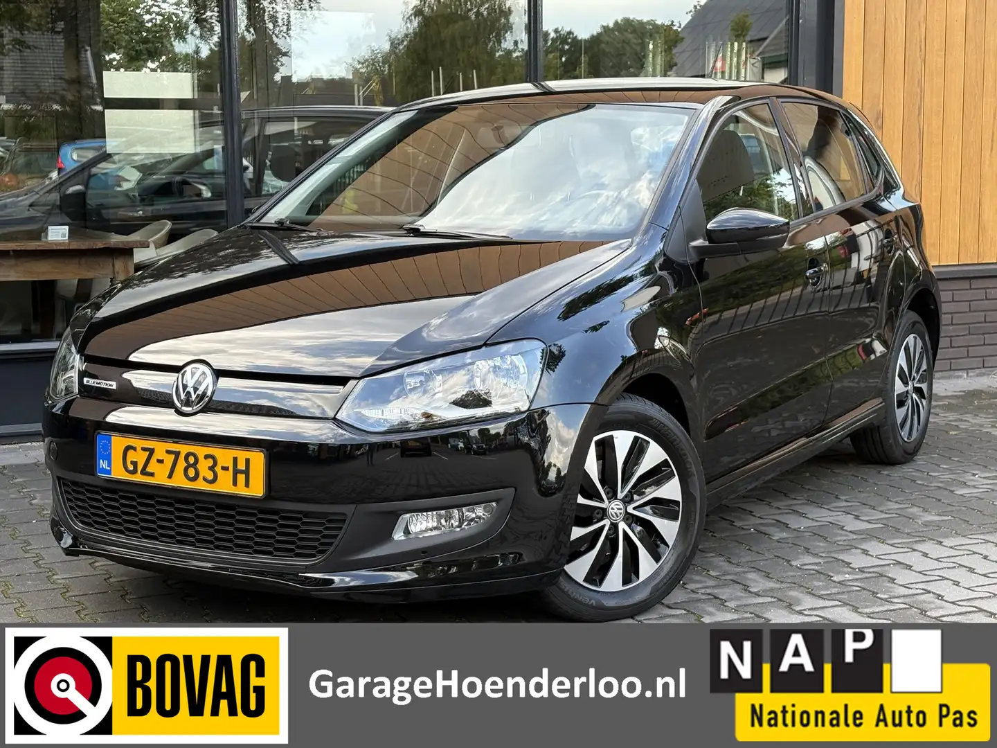 Volkswagen Polo 1.0 95pk BlueM. Apple Carplay, Cruise cont. Garant Zwart - 1