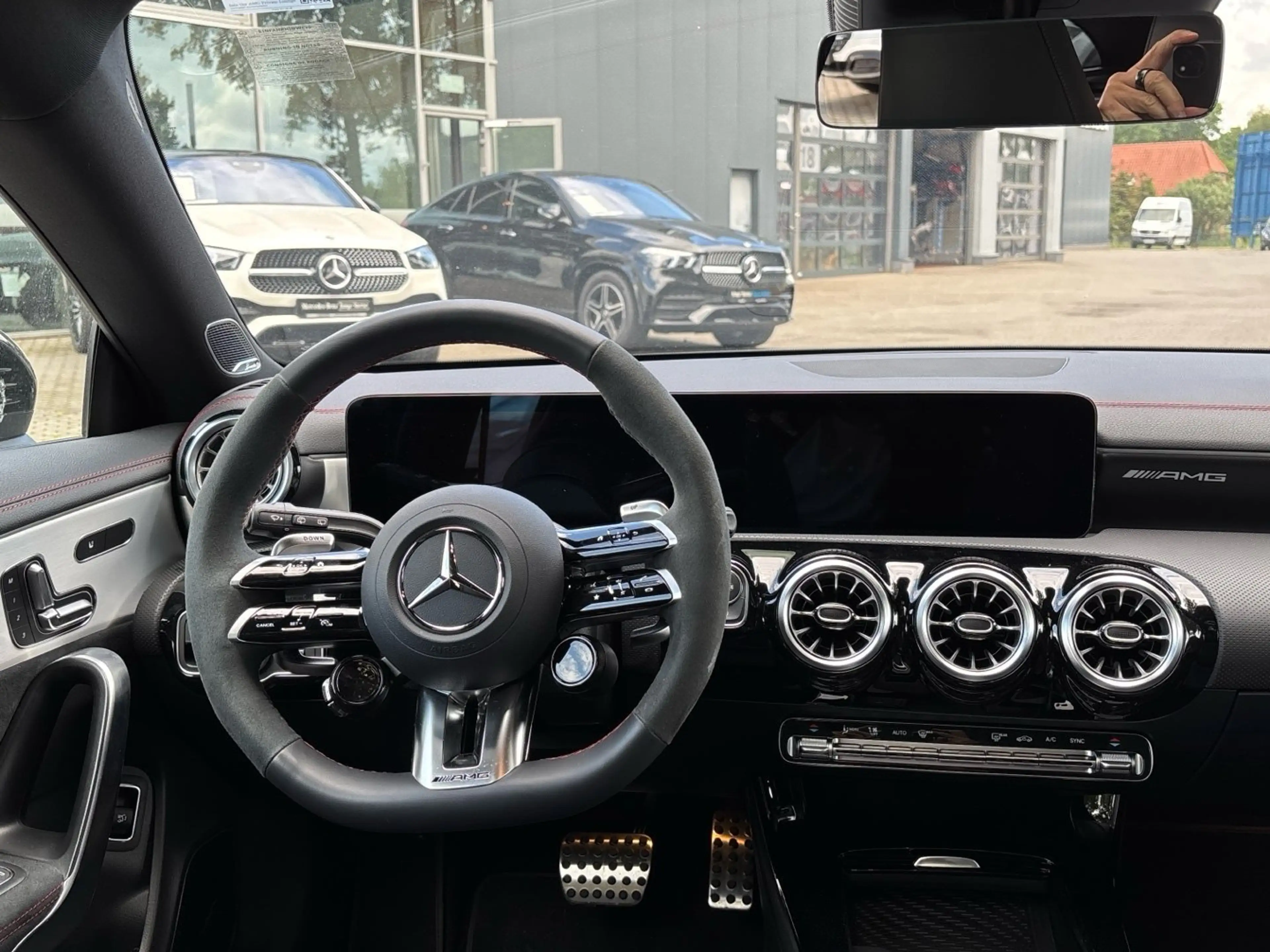 Mercedes-Benz CLA 45 AMG CLA 45 S AMG 4M+ SB Night DriversPack Pano 360° — photo 9