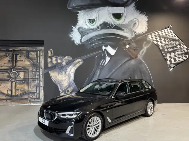 BMW 530 Touring 530e xDrive 292ch Luxury BVA8. Attelage